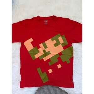 Uniqlo Mario Pixel Graphic T-Shirt S - Red